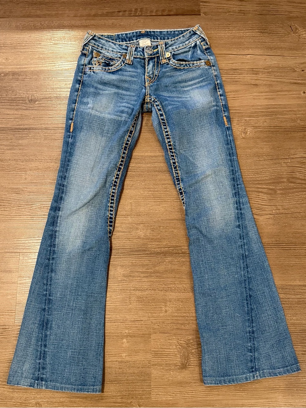 True Religion Joey Flare Jeans 26 Made USA Y2K Low Rise Rope Stitch Flap Pocket